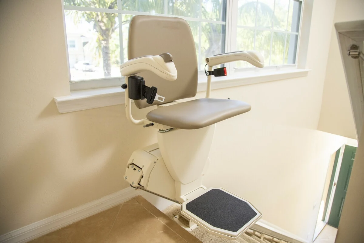 Harmar Pinnacle SL600 stairlift on a residential staircase